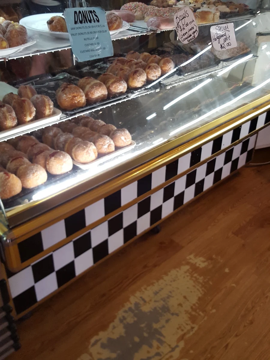 Vibe, Cripps DT & JL Bakehouse
