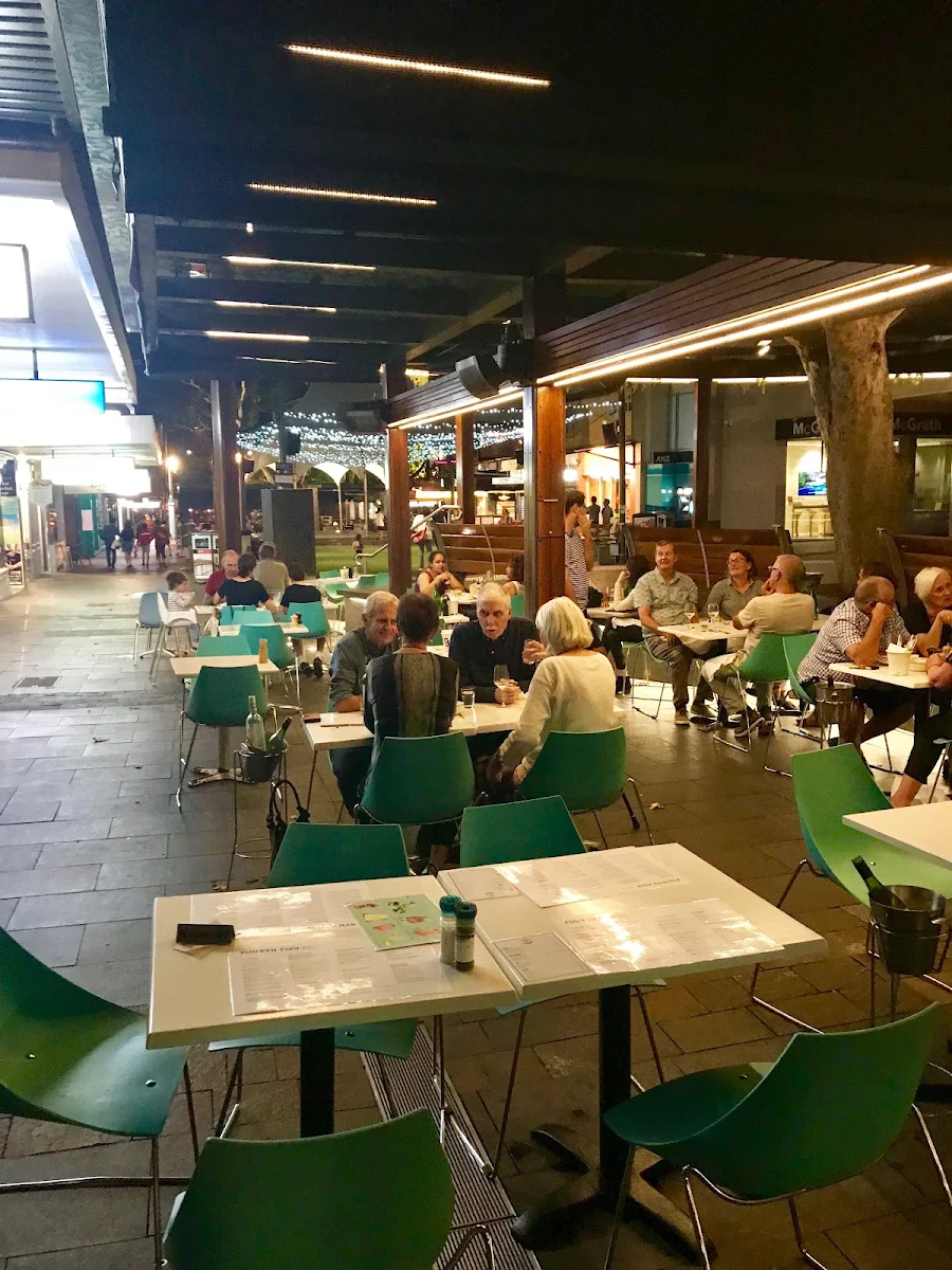 Vibe, Fourth Fish Cafe & Restaurant