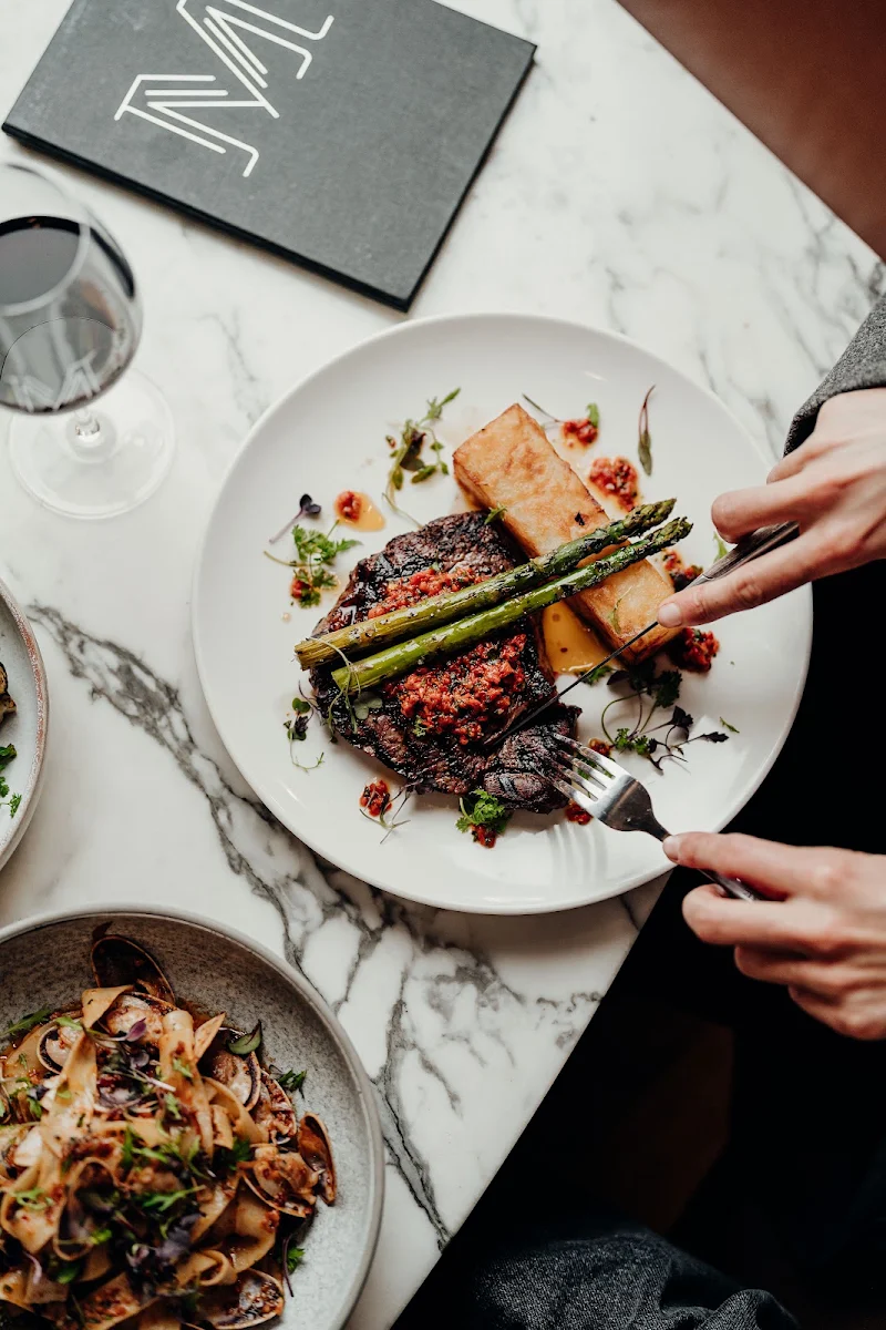 Food & drink, Morphett Arms Hotel