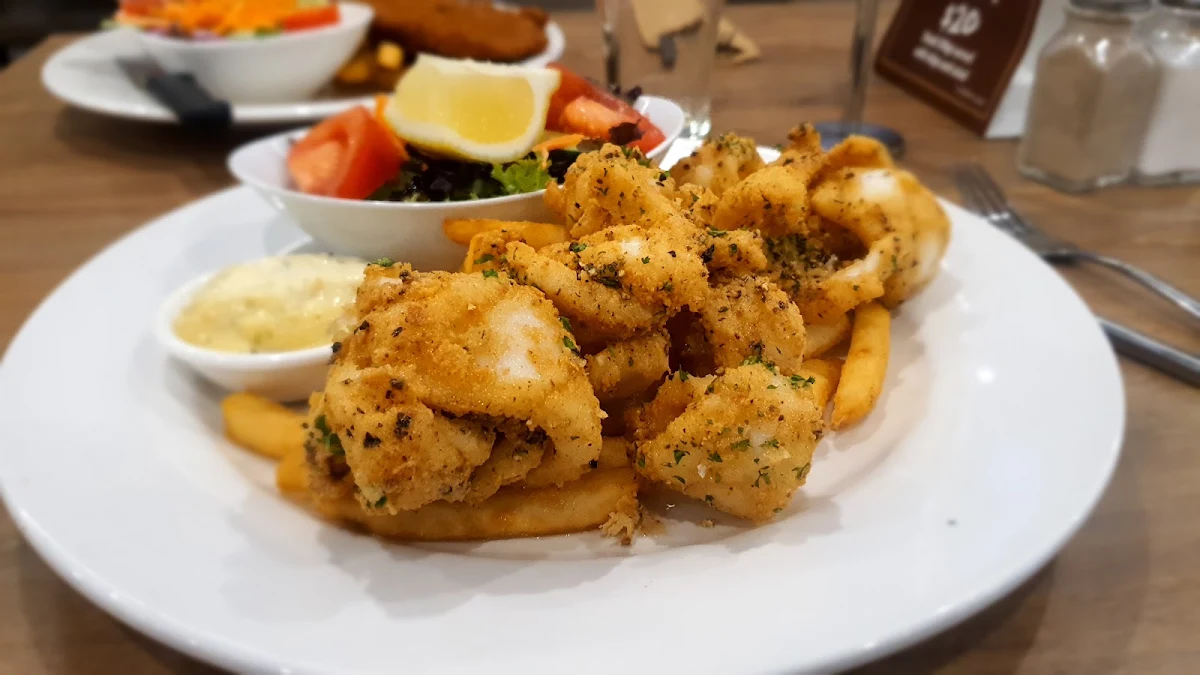 Food & drink, Morphett Arms Hotel
