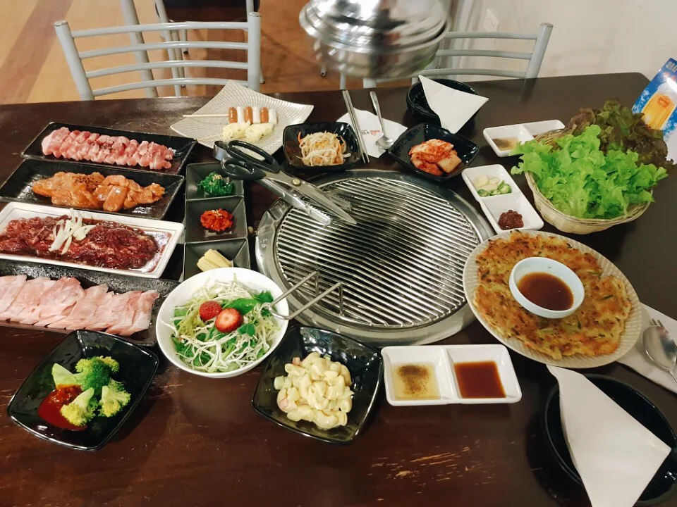 Food & drink, K BBQ (BBQ Village)