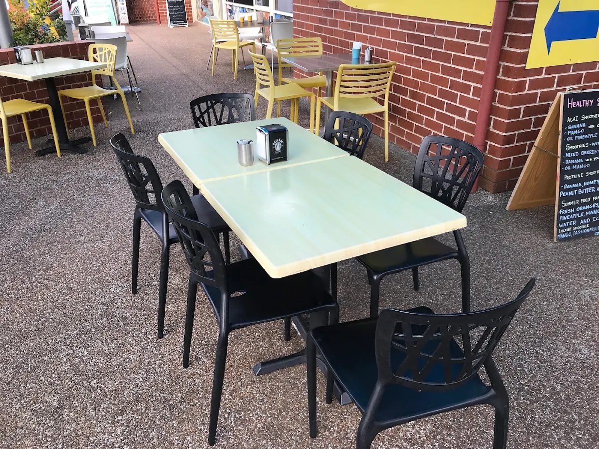Vibe, Valleyway Cafe