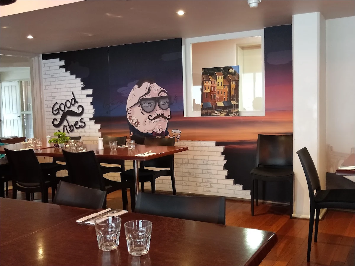 Vibe, Rocksalt Bar & Restaurant