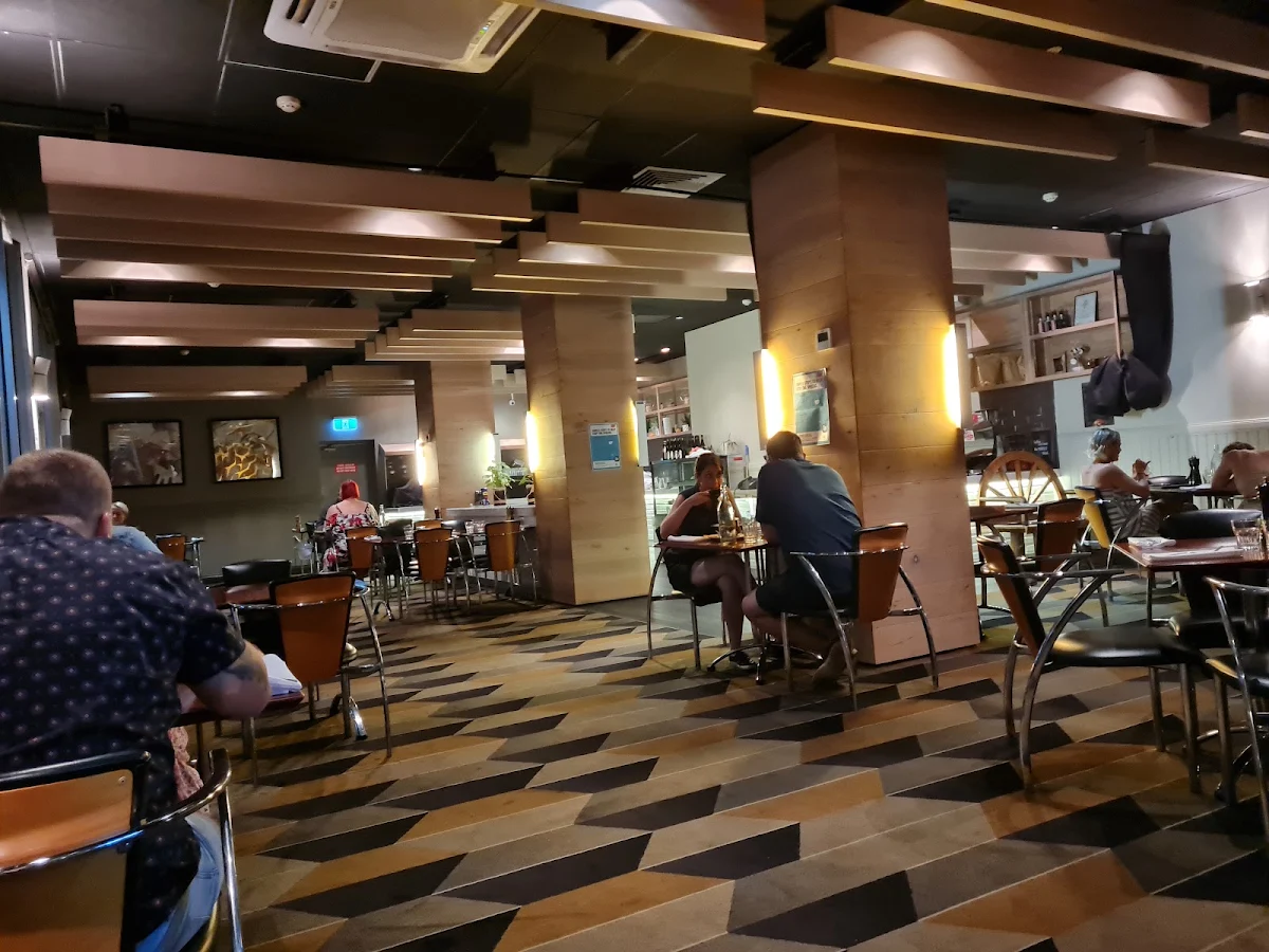 Vibe, Rocksalt Bar & Restaurant