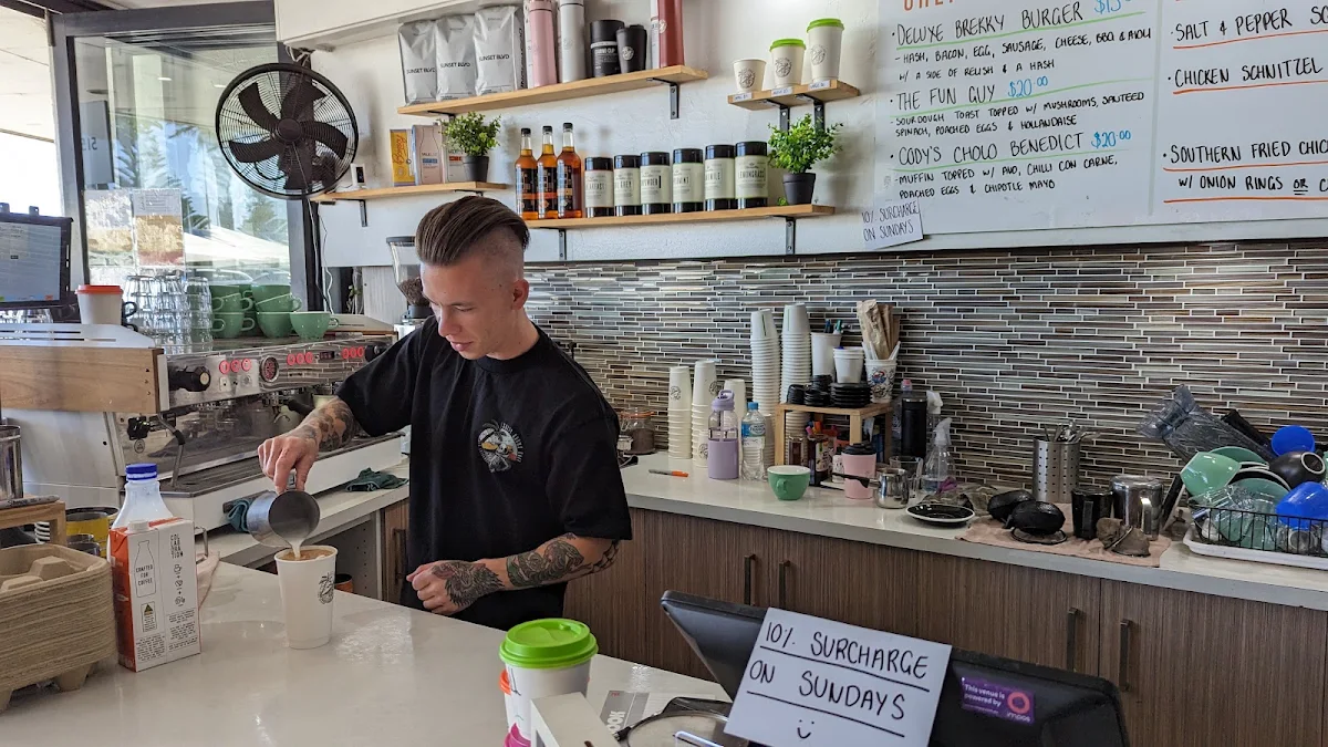 Vibe, Salty Groms Cafe