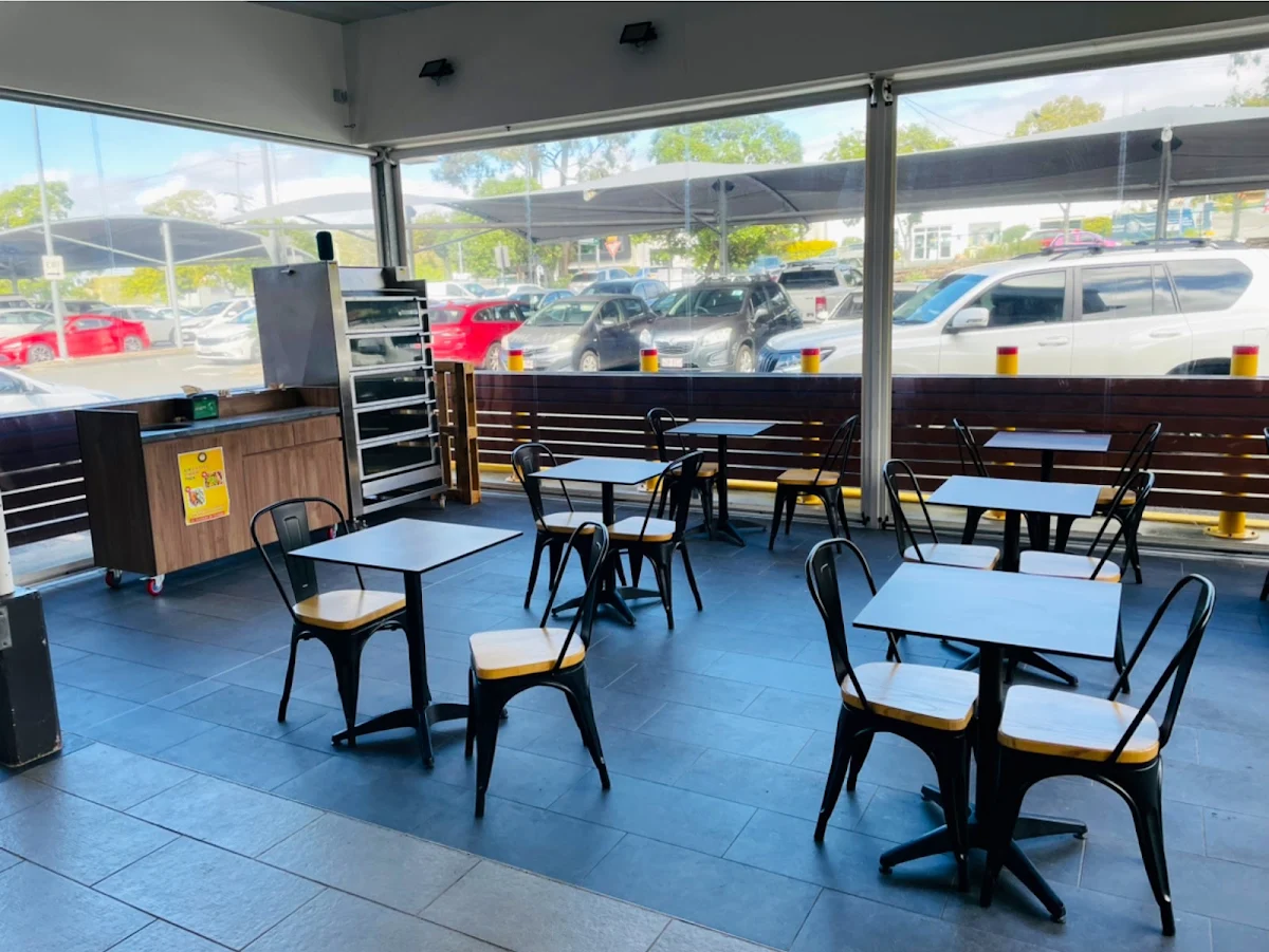 Vibe, Phat Chicken Nerang