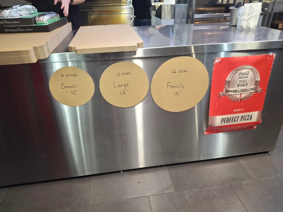 Menu, Perfect Pizza Halls Head