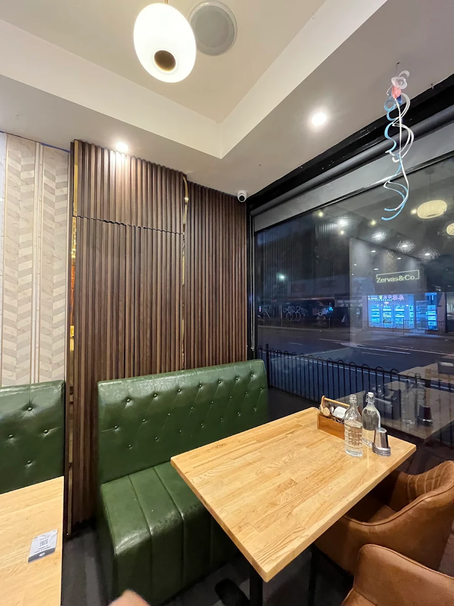 Vibe, Sri Dwaraka, Clayton