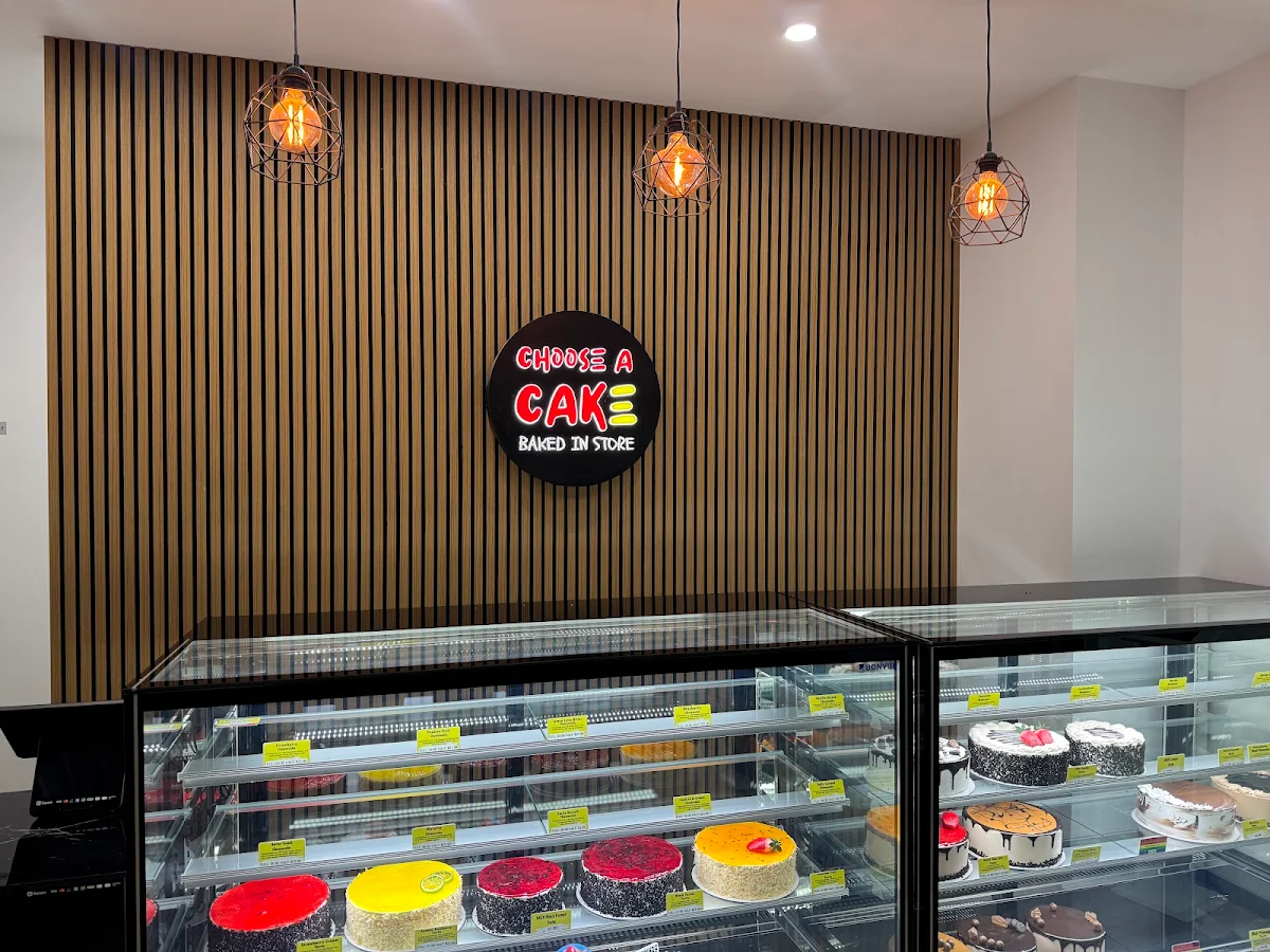 Vibe, Choose A Cake Girrawheen