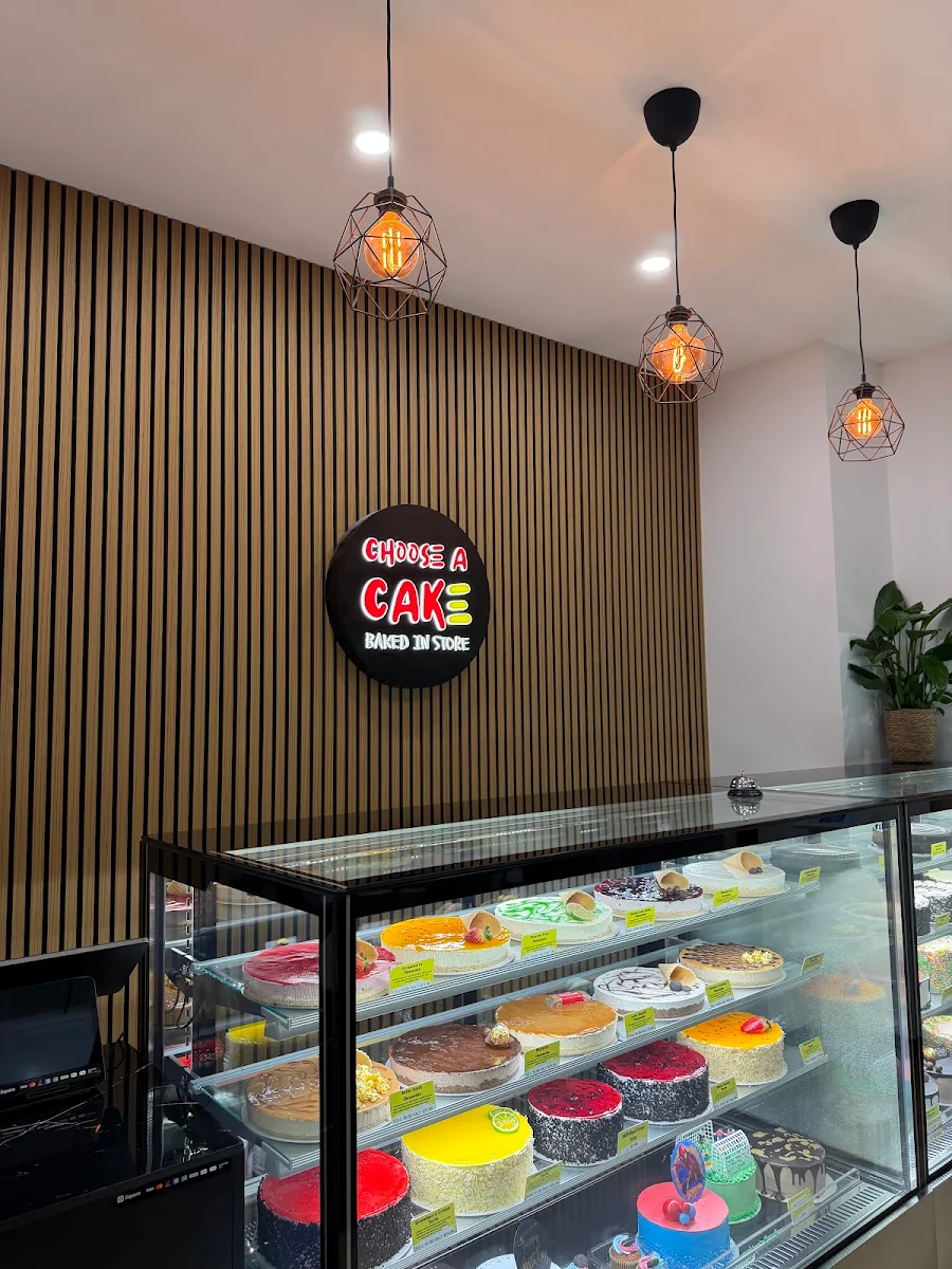 Vibe, Choose A Cake Girrawheen