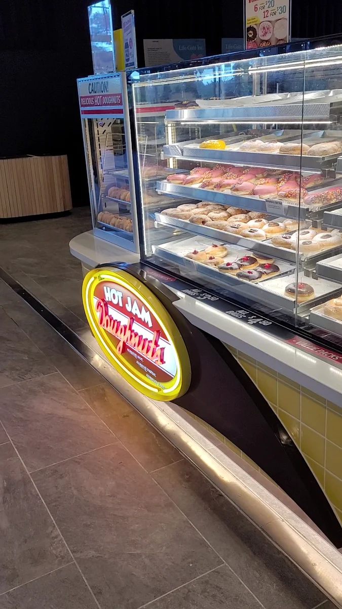 Vibe, Walker's Doughnuts Karingal