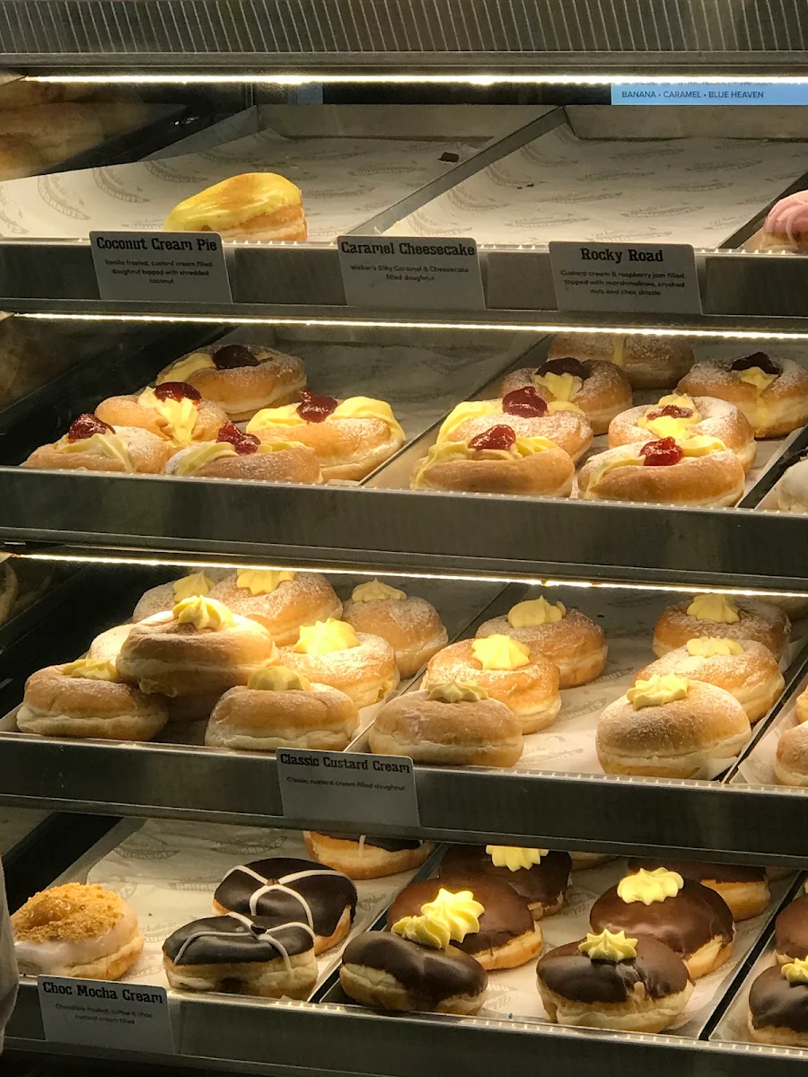 Vibe, Walker's Doughnuts Karingal