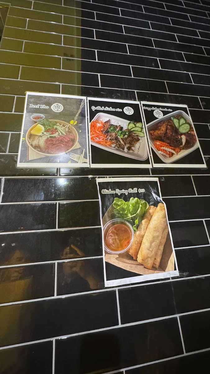 Menu, Viet Delish