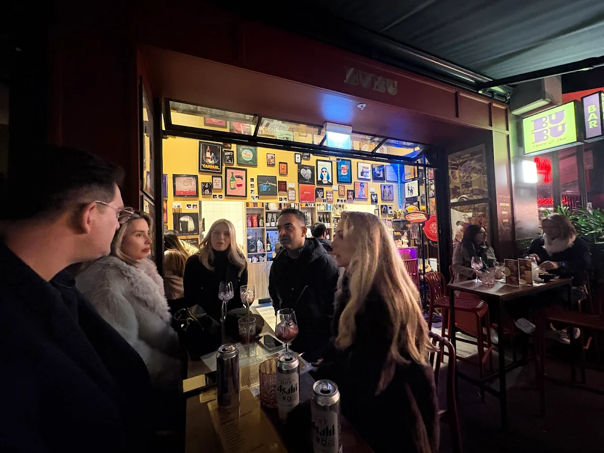 Vibe, Bar Bubu Diner