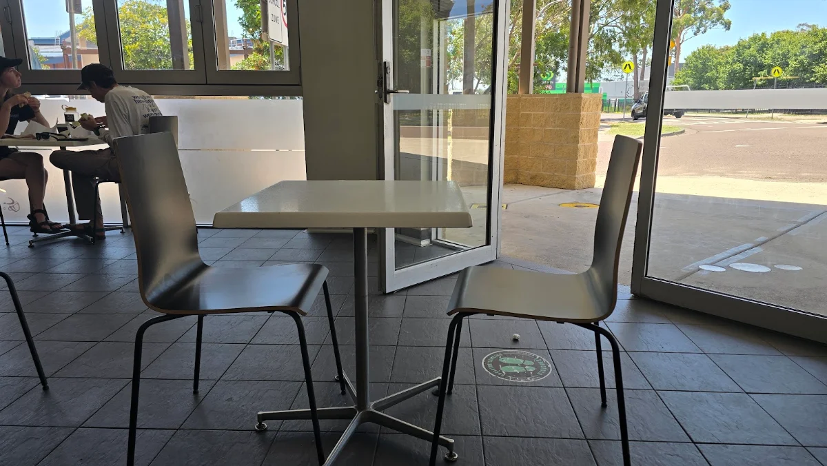Vibe, Sam's Bakehouse Cafe