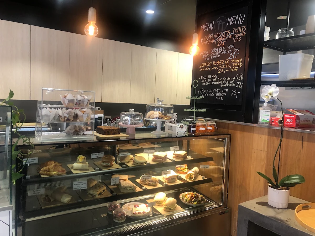 Vibe, Ternary Tuckshop
