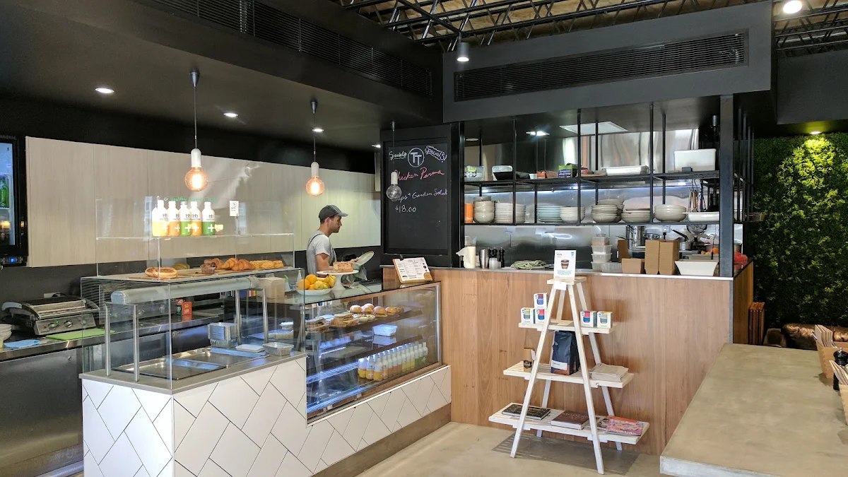 Vibe, Ternary Tuckshop