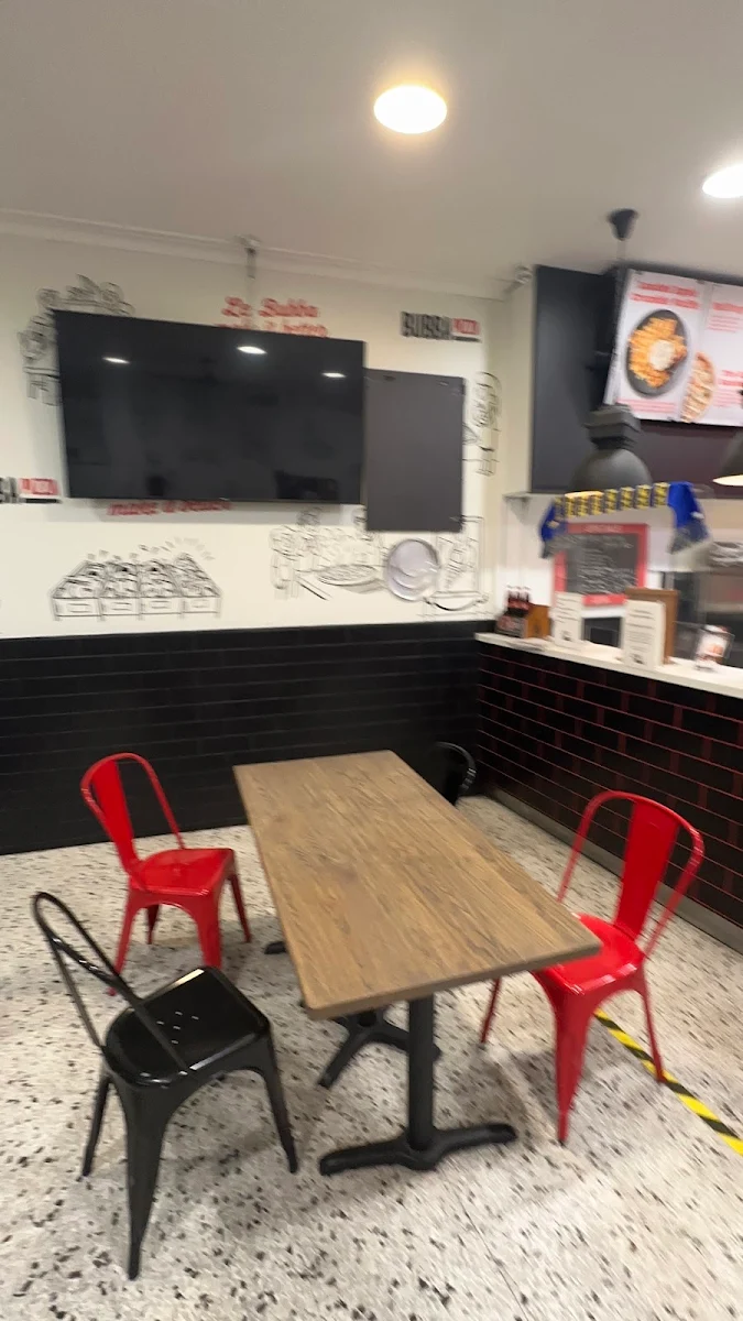 Vibe, Bubba Pizza Kensington