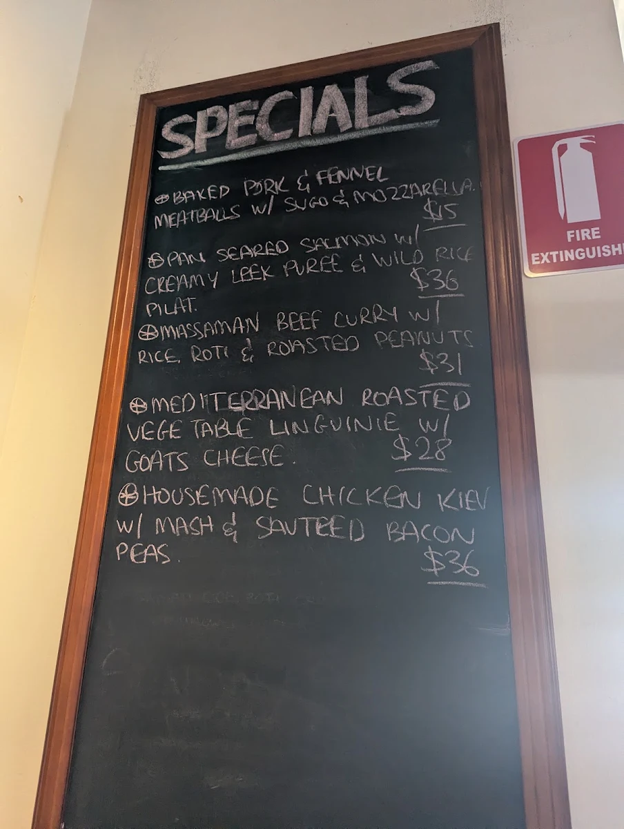 Menu, City Oval Hotel