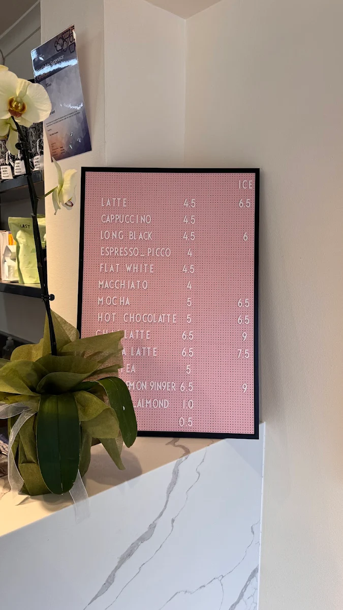 Menu, Backerei R