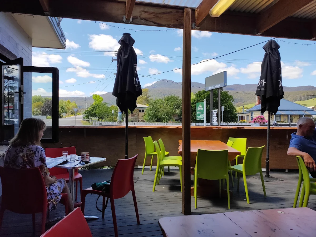 Vibe, Lilydale Tavern