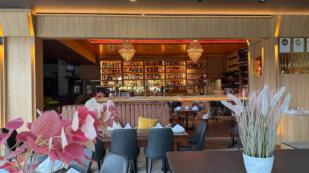 Vibe, Stonewater Indian Restaurant
