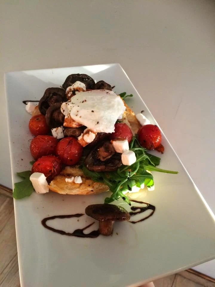 Food & drink, Coffee Cat On Kings Beach