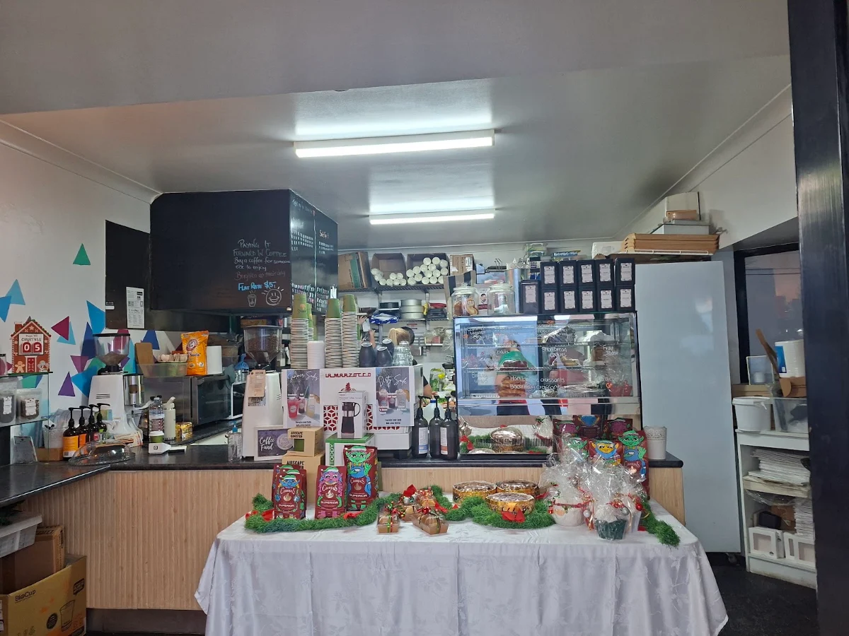 Vibe, Sweetaz Bro Cafe & Dessert Bar