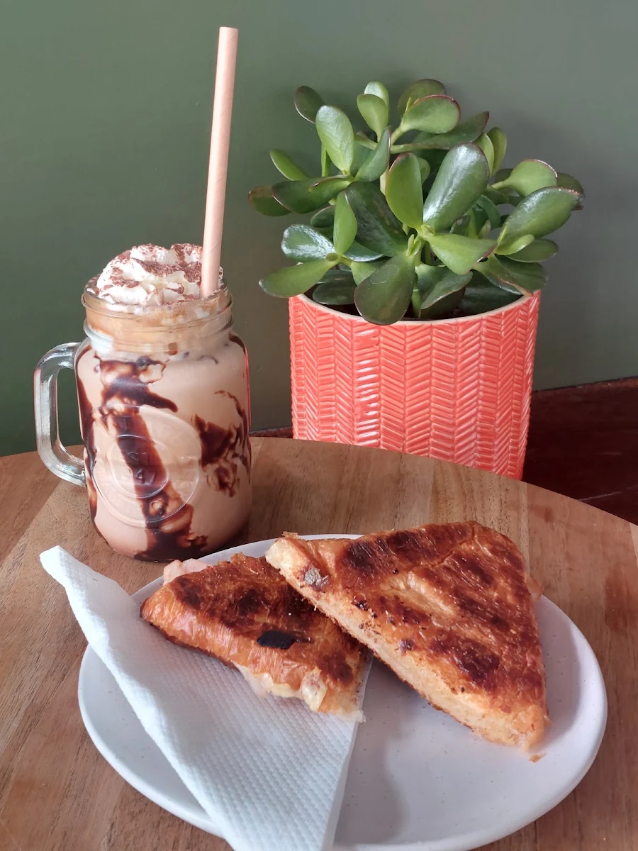 Food & drink, Mugmates Coffee Shop