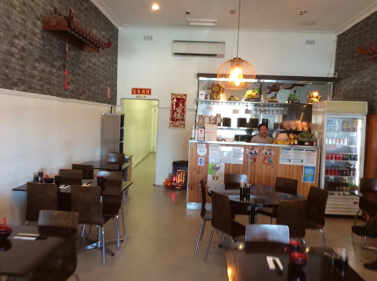 Vibe, Yang's Hot Works Noodles & Dumplings