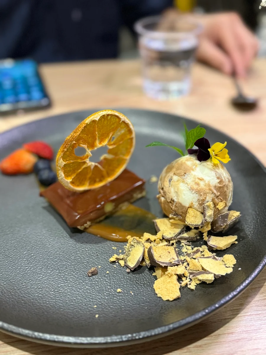 Food & drink photo 9