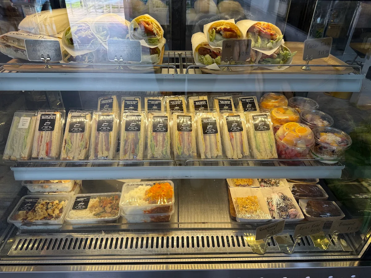 Vibe, Lunchland