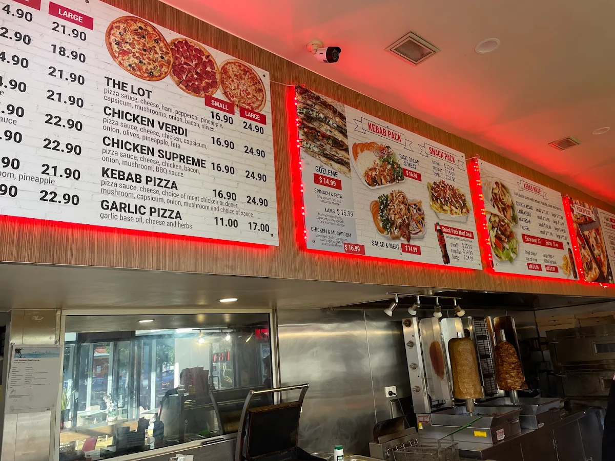 Vibe, Pizza face and kebabs