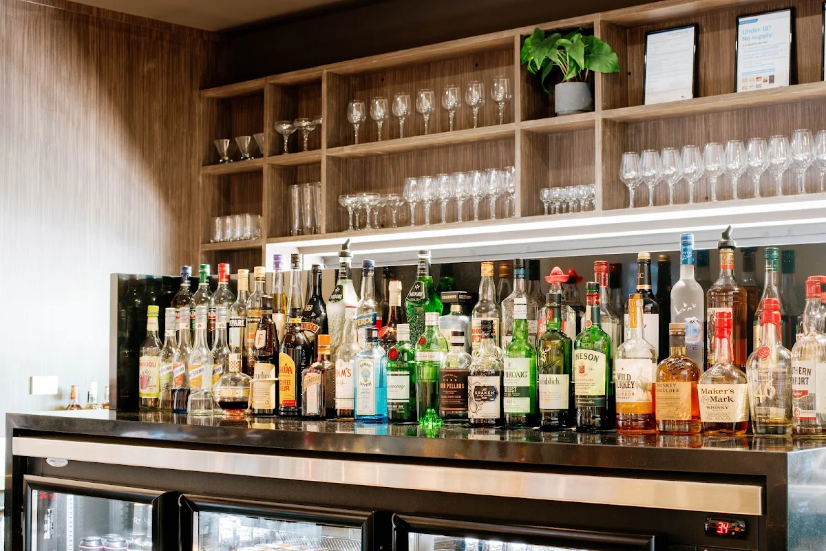 Vibe, Lakeside Restaurant & Events Centre, Bendigo