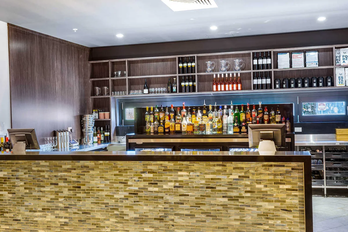 Vibe, Lakeside Restaurant & Events Centre, Bendigo