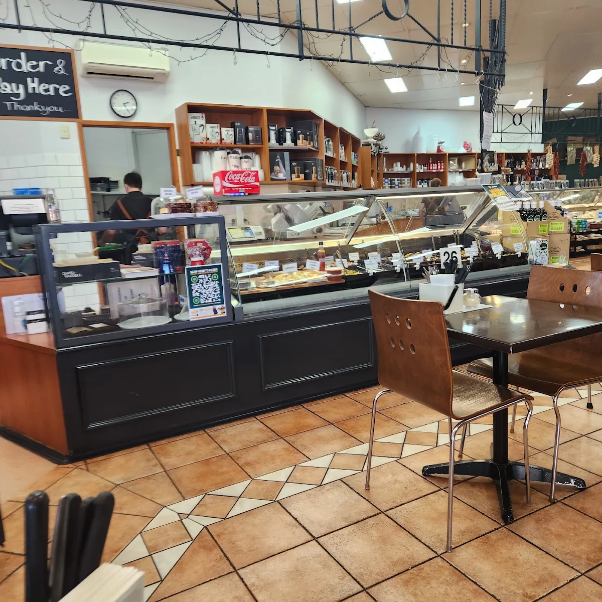 Vibe, Europa Deli Cafe