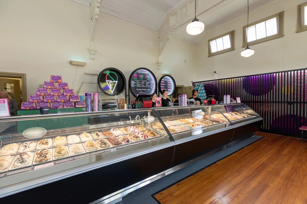 Vibe, Augustus Gelatery - Melton