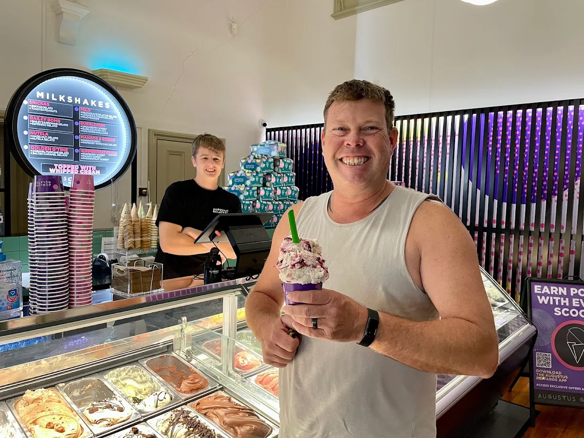 Vibe, Augustus Gelatery - Melton