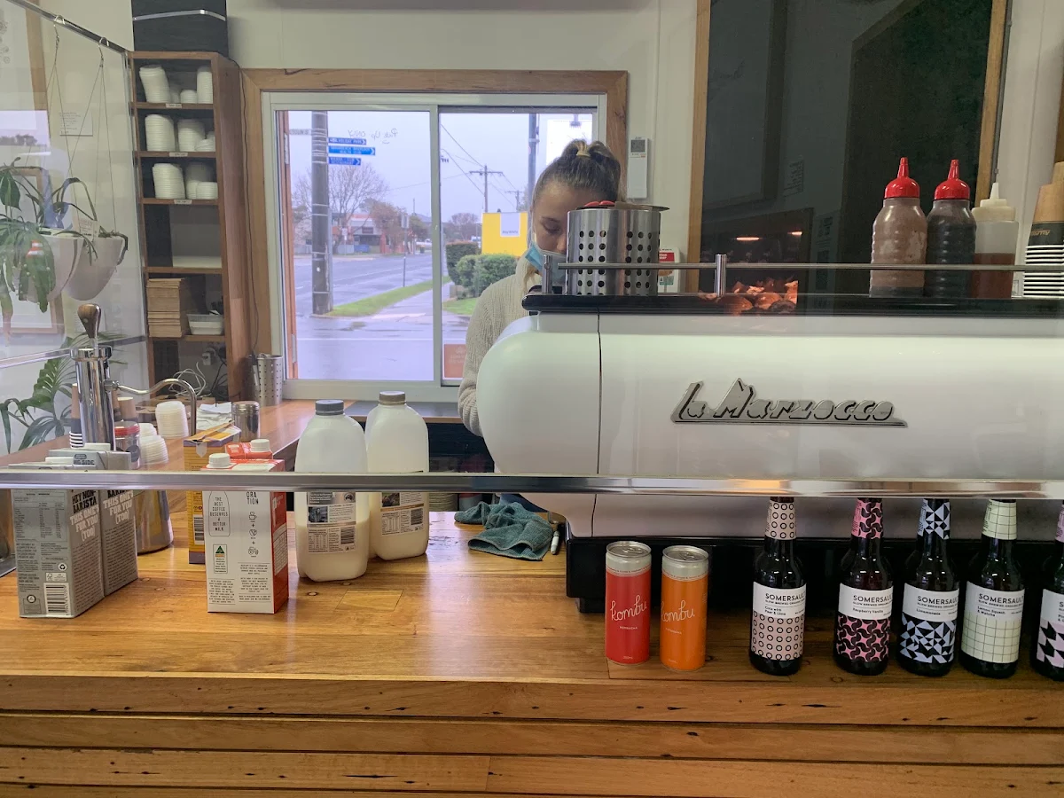 Vibe, The Local Inverloch
