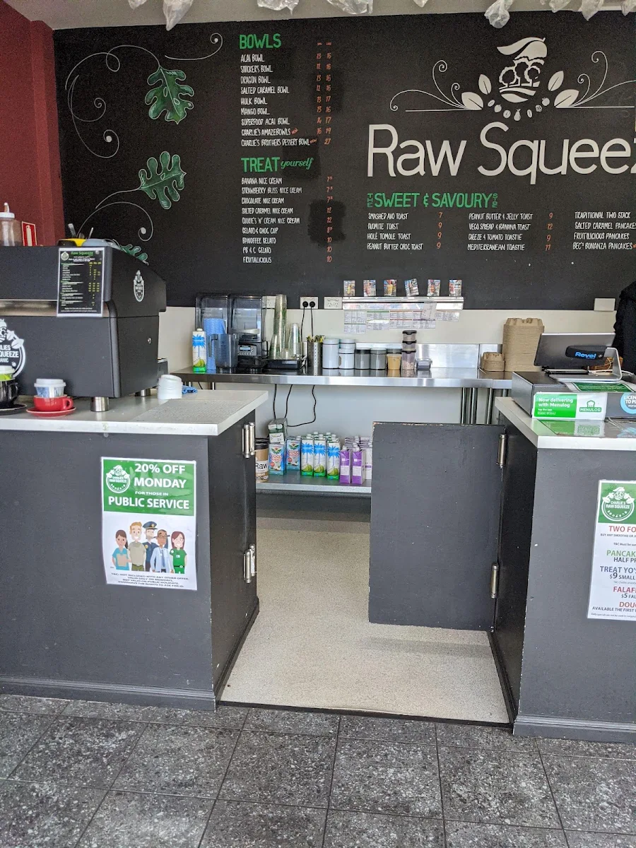 Menu, Charlie's Raw Squeeze Clayfield