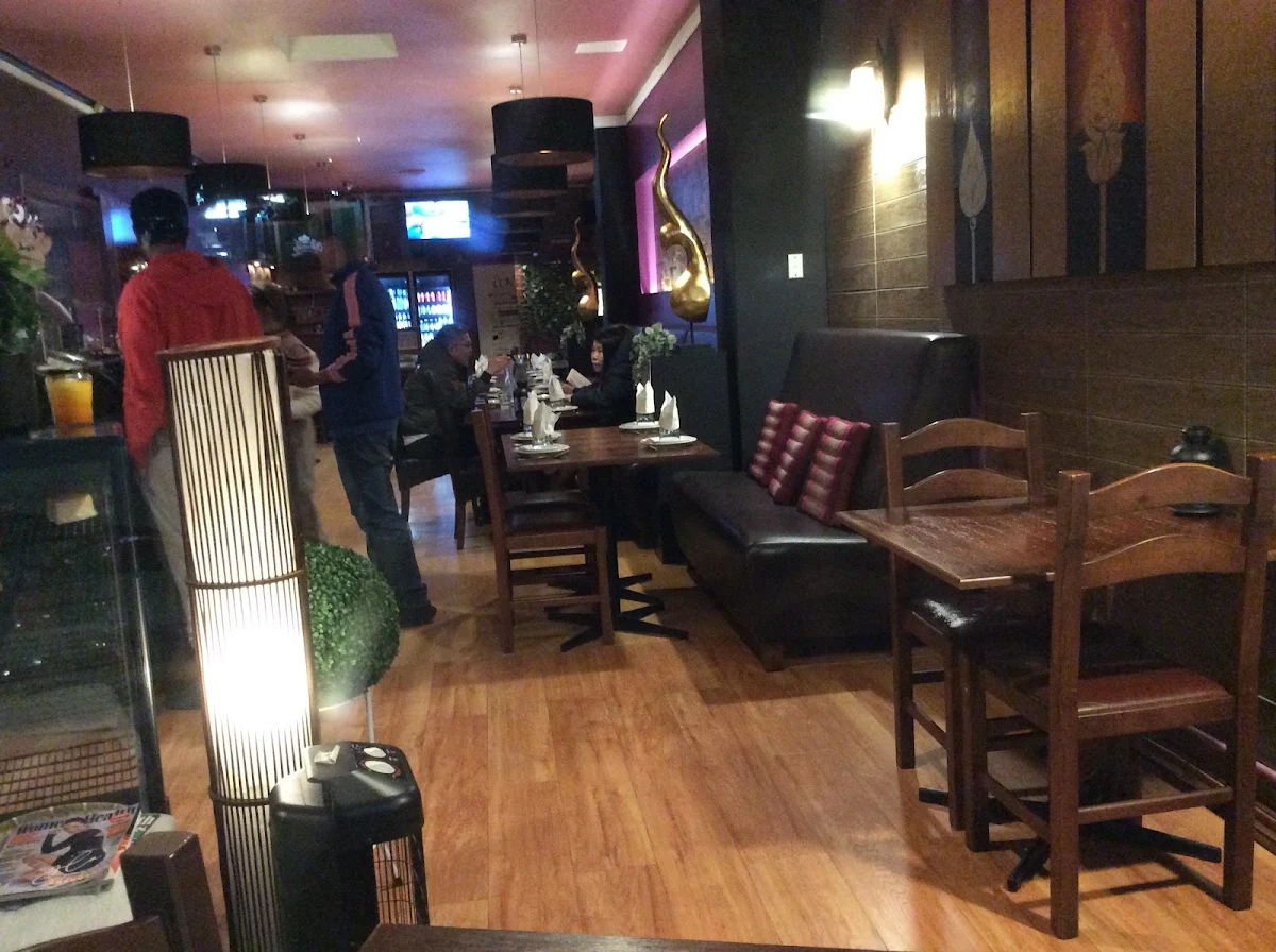 Vibe, Boronia Thai
