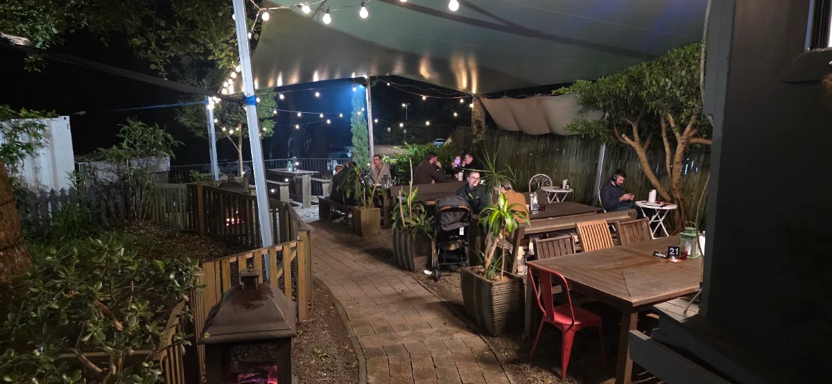 Vibe, Lane 32 Woodfired Pizza Maleny