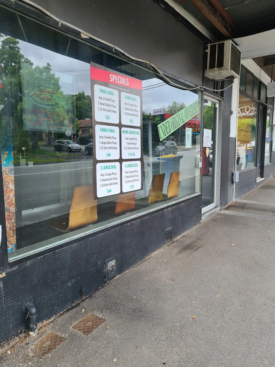 Menu, Camberwell Pizza