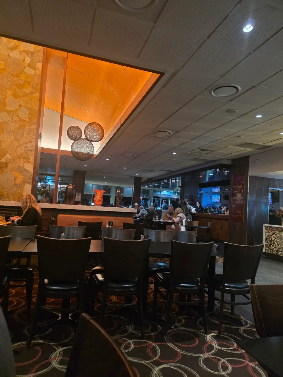 Vibe, The Pier Hotel
