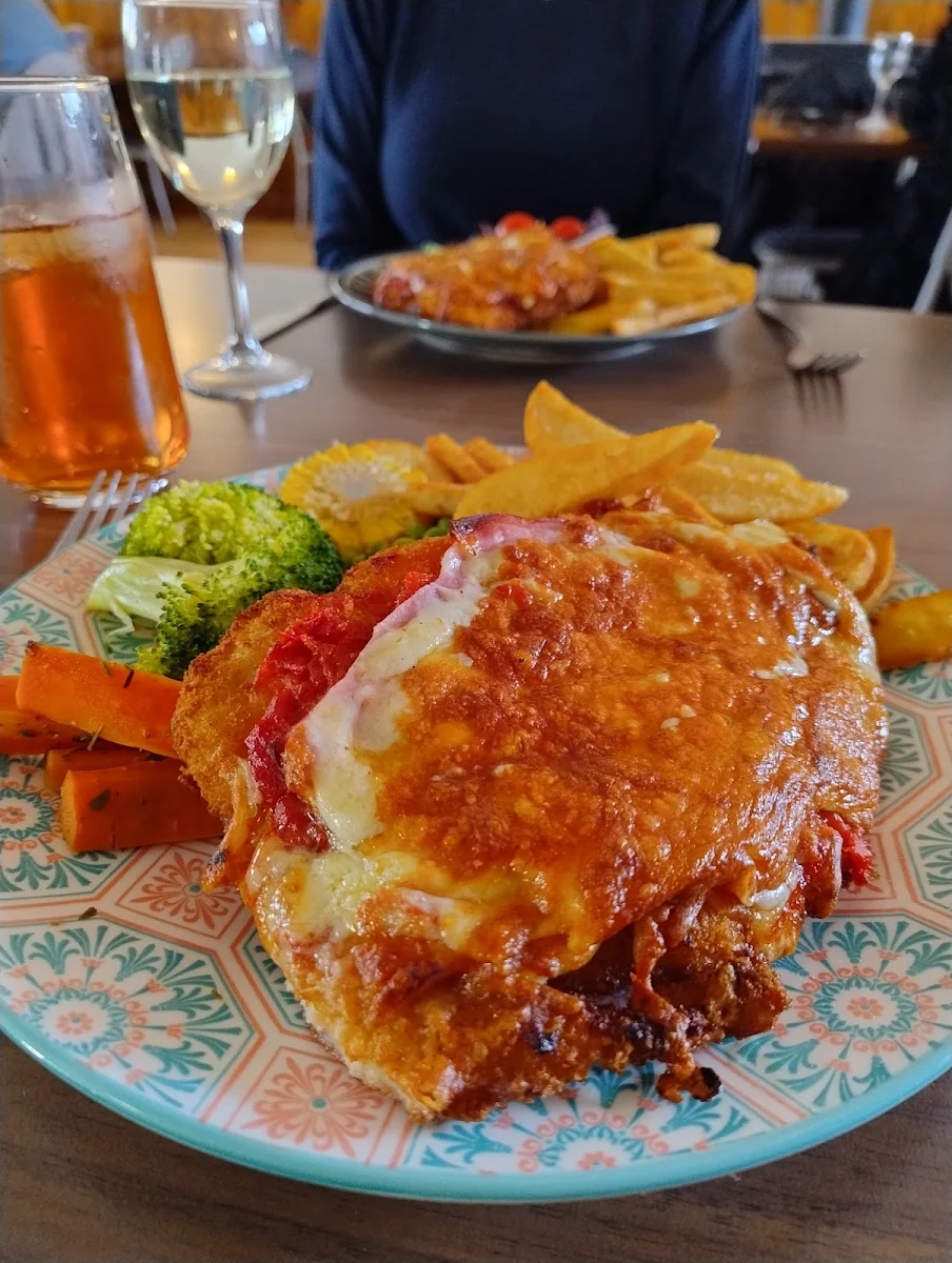 Food & drink, National Hotel
