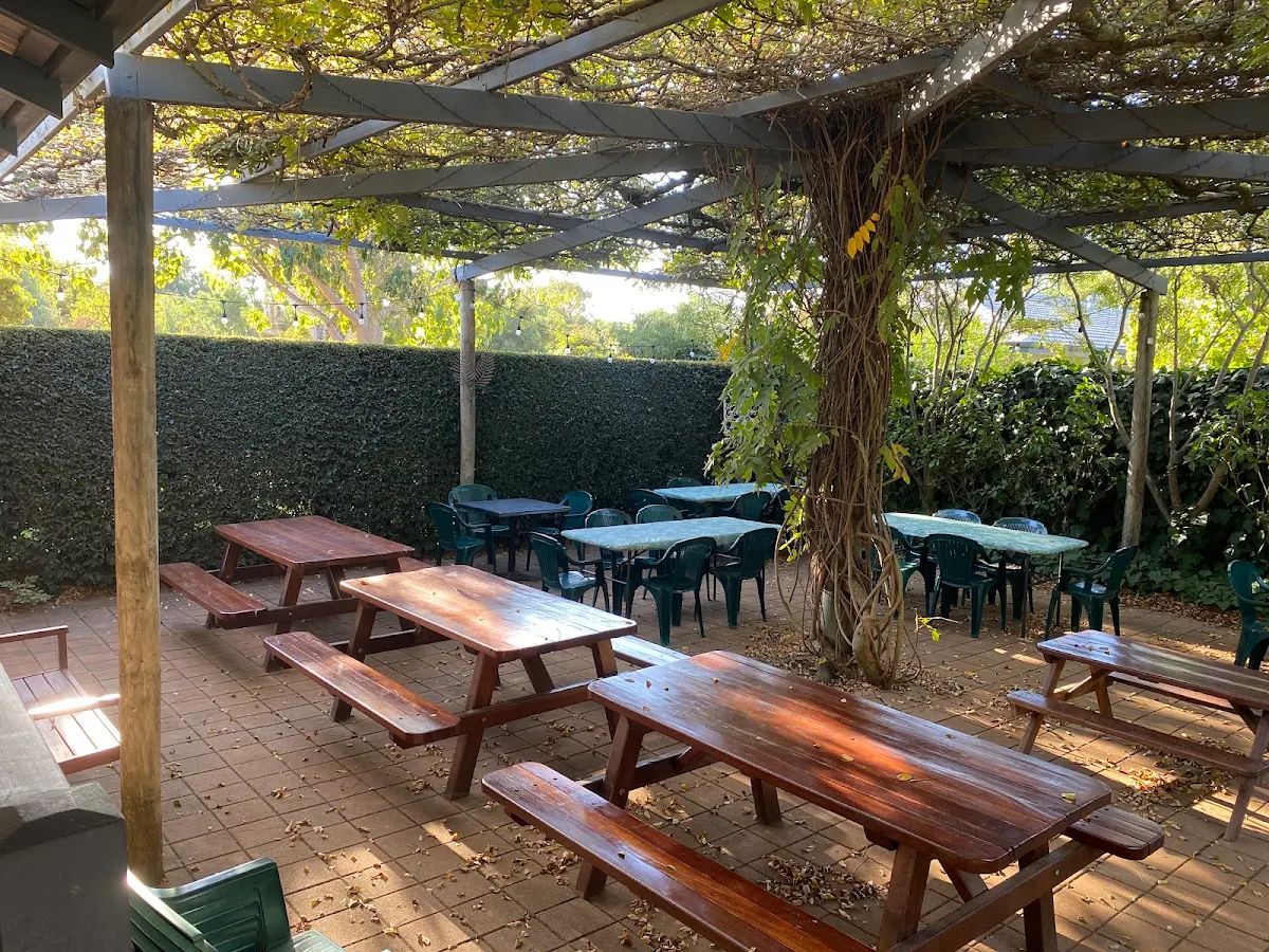 Vibe, Tiny Teapot Cafe