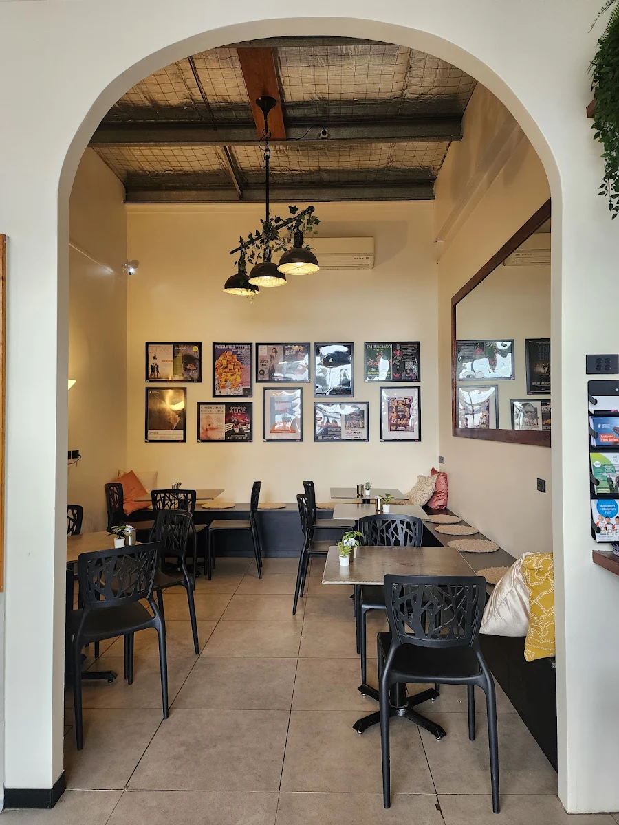 Vibe, Cafe Mitchello