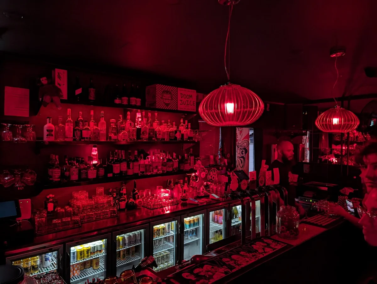 Vibe, Void Bar