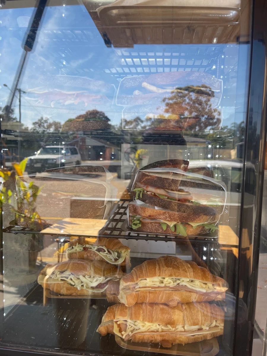 Vibe, Deli Dakota Specialty Coffee & Sandwiches