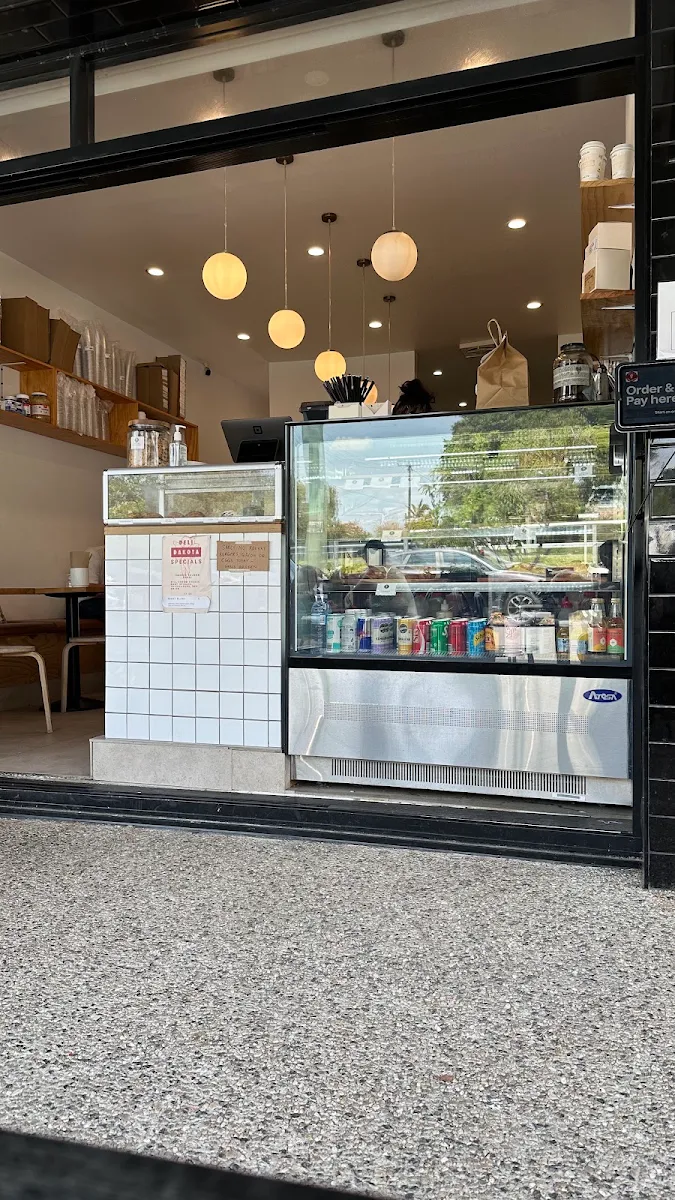 Vibe, Deli Dakota Specialty Coffee & Sandwiches